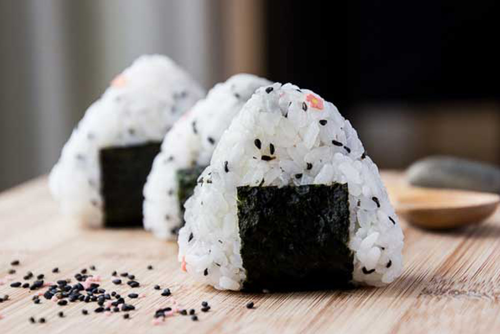 ONIGIRI - PALLINE DI RISO CON RIPIENO